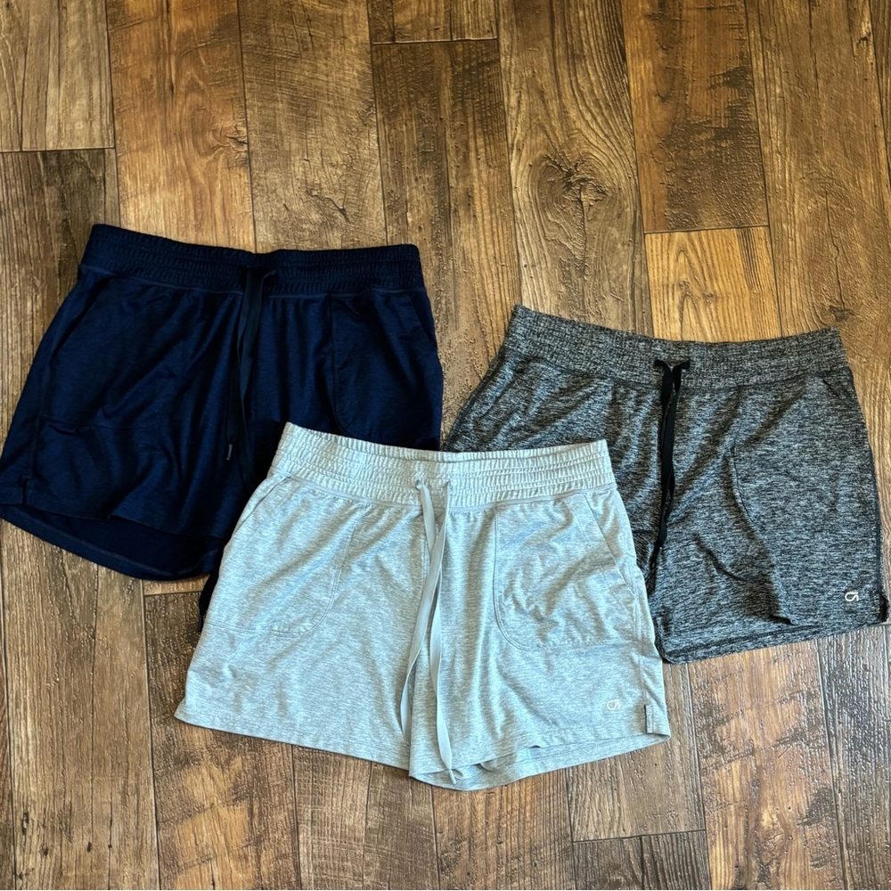Gap Fit Women's Medium Blue Gray Brushed Tech Jersey Shorts Lot of 3 NWOT